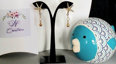 🌊⛱️ Estivales et rafinées. Boucles d'oreilles boutons Étoiles de Mer 🌊🌞 Fabrication artisanale. Modèle unique.