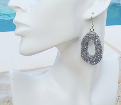 🤩 Superbes boucles d'oreilles ovales baroques 🤩 Idéales pour sublimer vos tenues d'été ⛱️ 🌞