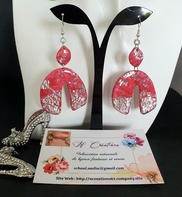 🤩 Nouvelle collection Polymère 🤩 B.O en argile Polymère fuchsia et feuilles d'argent froissées. Création artisanale. Exemplaire unique.