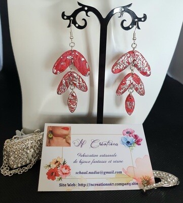 🤩 Nouvelle collection Polymère 🤩 B.O en argile Polymère fuchsia et feuilles d'argent froissées. Création artisanale. Exemplaire unique.