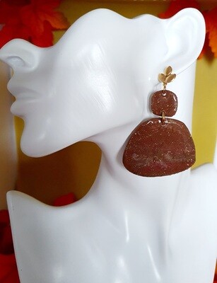 🍁🍂 Élégantes B.O en argile Polymère chocolat et poudre d'or 🍂🍁 Création artisanale. Modèle unique.