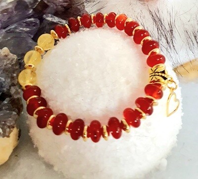 💖 Superbe bracelet extensible T.standard 18cm. Perles plates en véritable Cornaline et 3 Perles Citrine. COURAGE/RÉCONFORT/RÉUSSITECréation artisanale. Modèle unique.